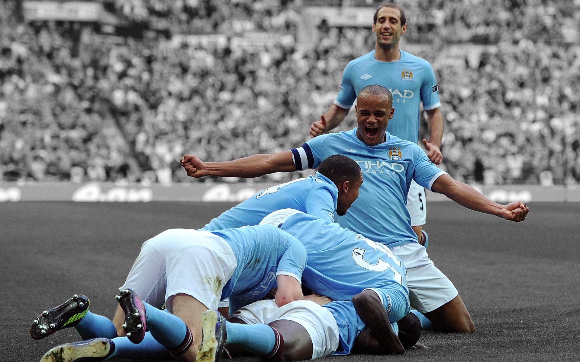 kaiyun登录-列队致敬展豪门风度，利物浦用尊重诠释足球真谛，请提供您想要生成标题的具体内容，以便我为您创作一个合适的标题。